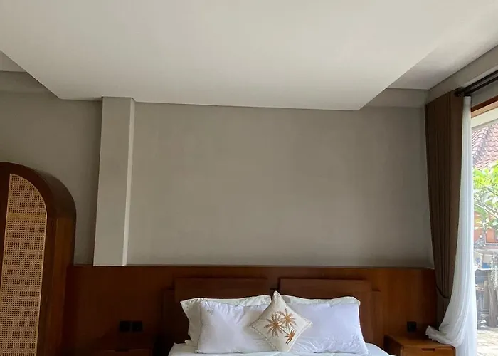 Cuan House 4*