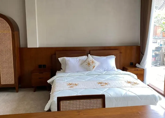 Cuan House 4*