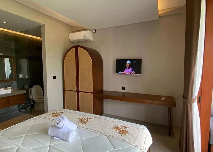 ゲストハウス Cuan House 4*